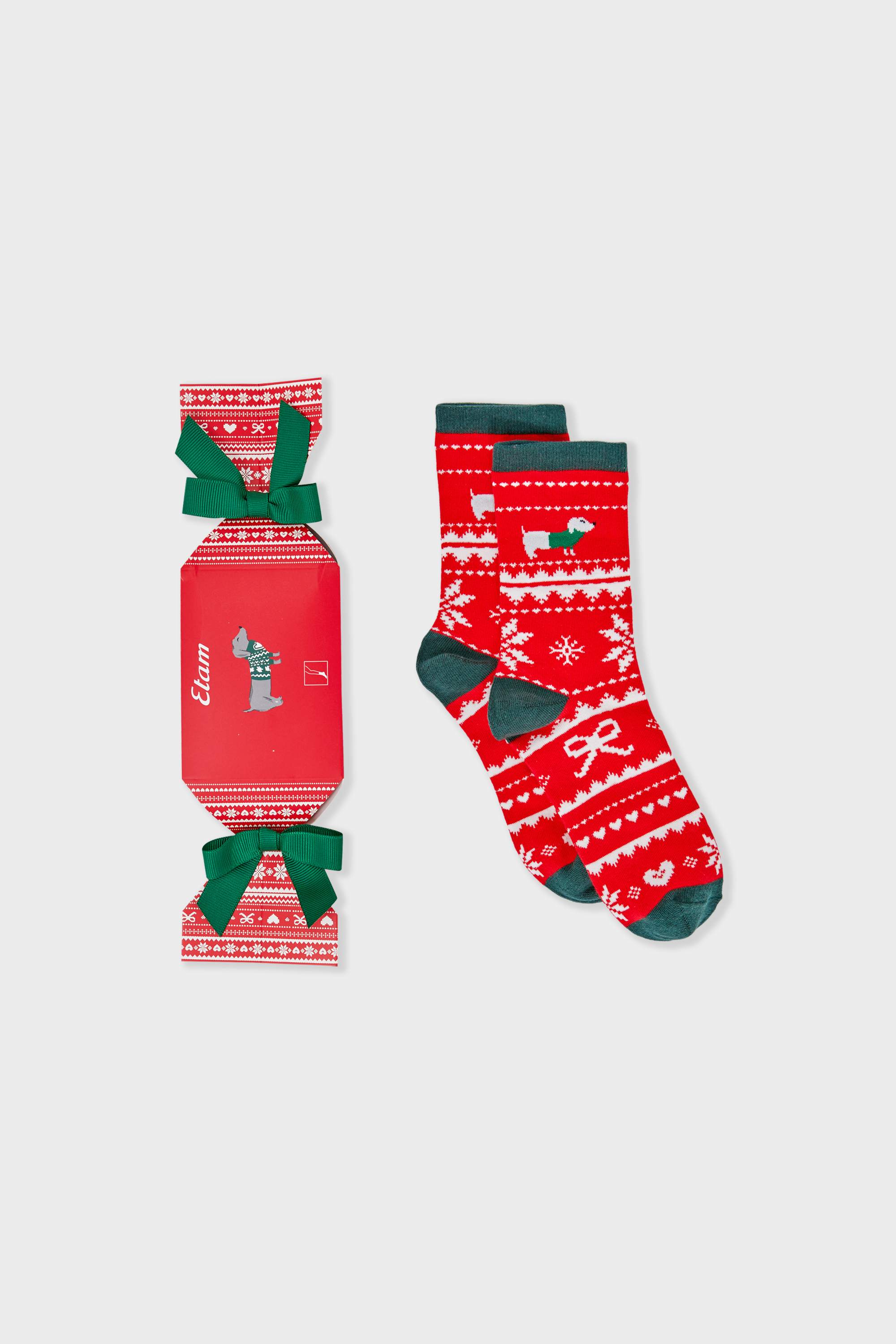 Skarpetki we wzory w opakowaniu prezentowym