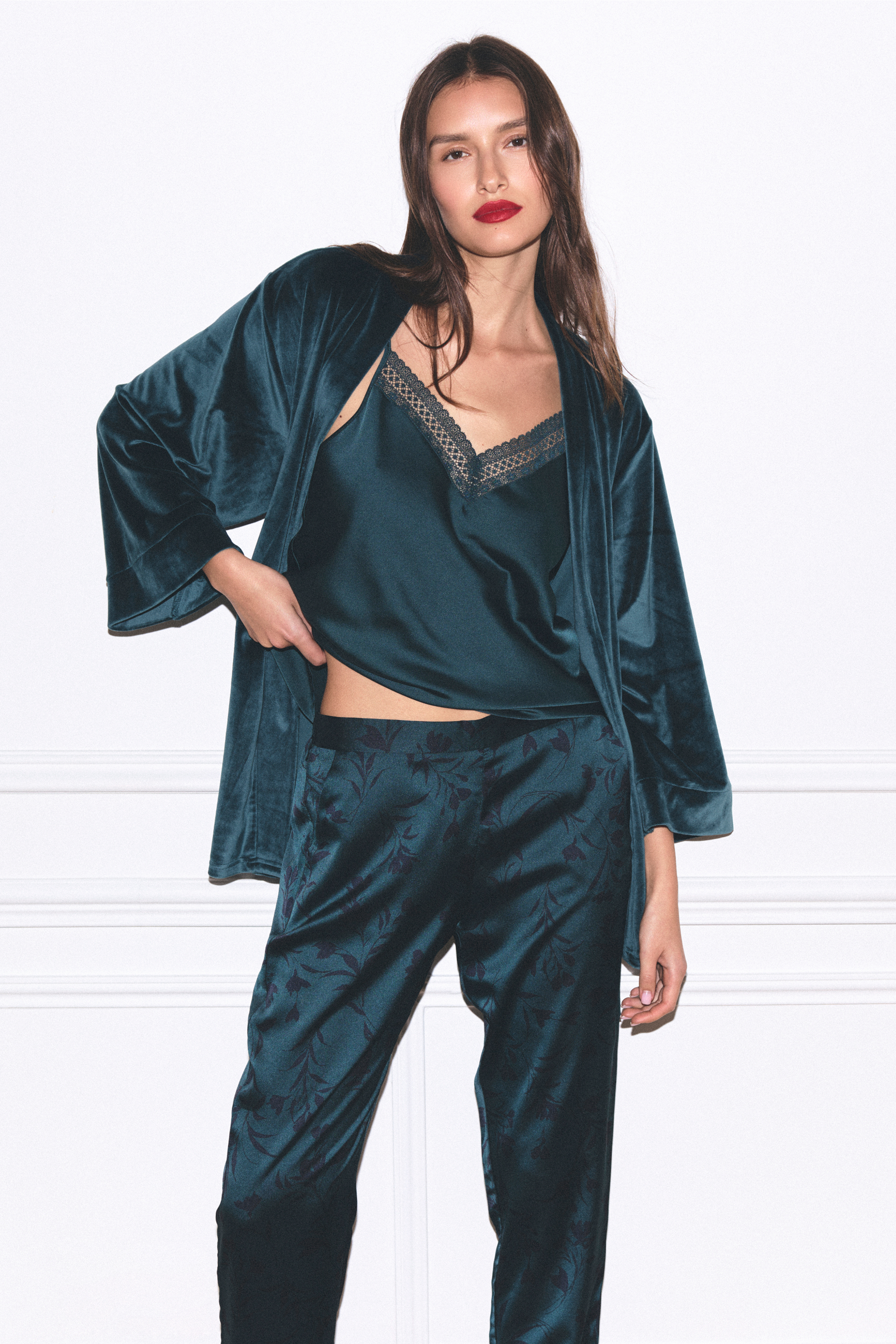 Zestaw piżamy 3-częściowej satynowej