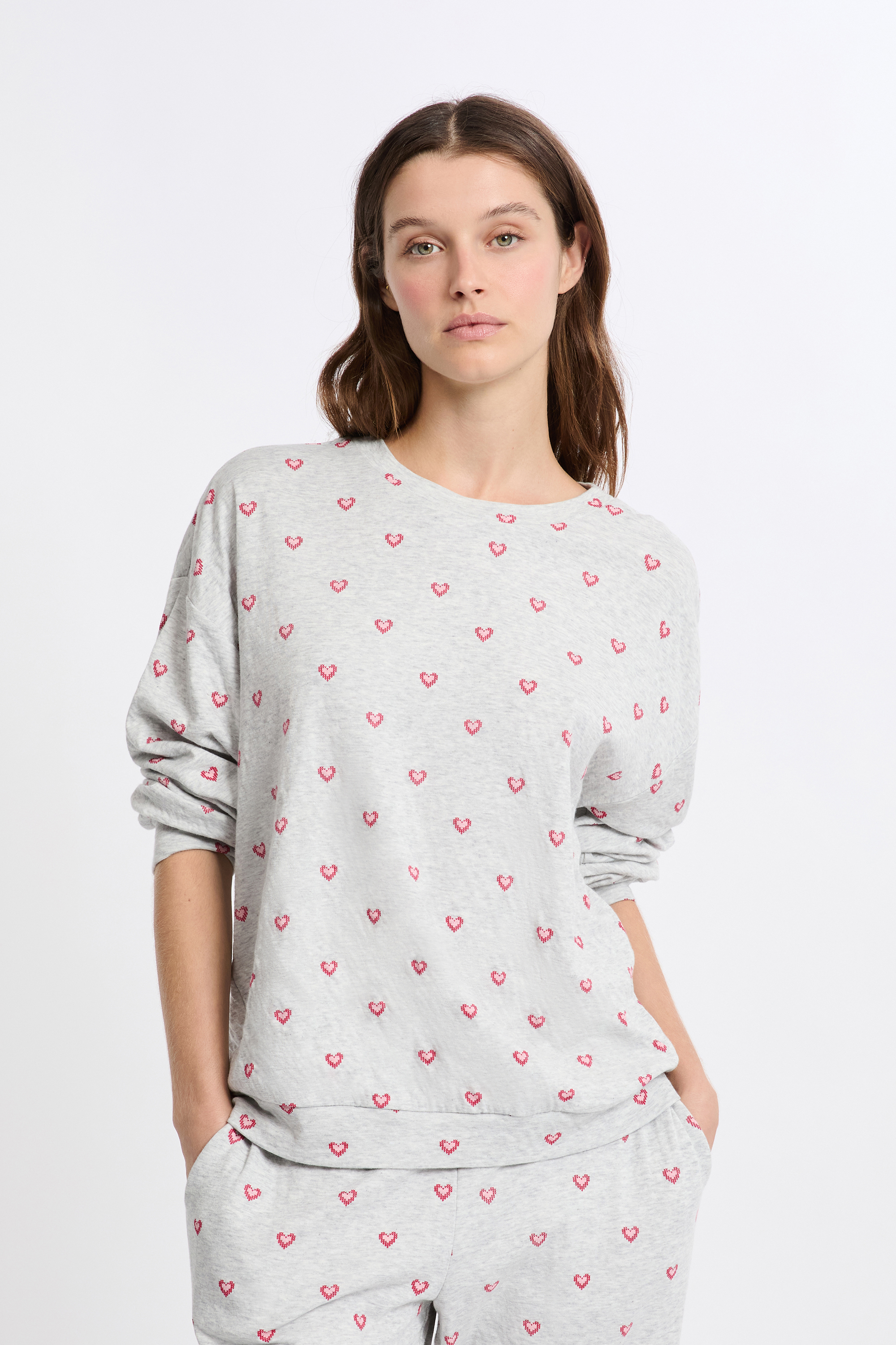 Koszulka piżamowa z bawełny w serduszka