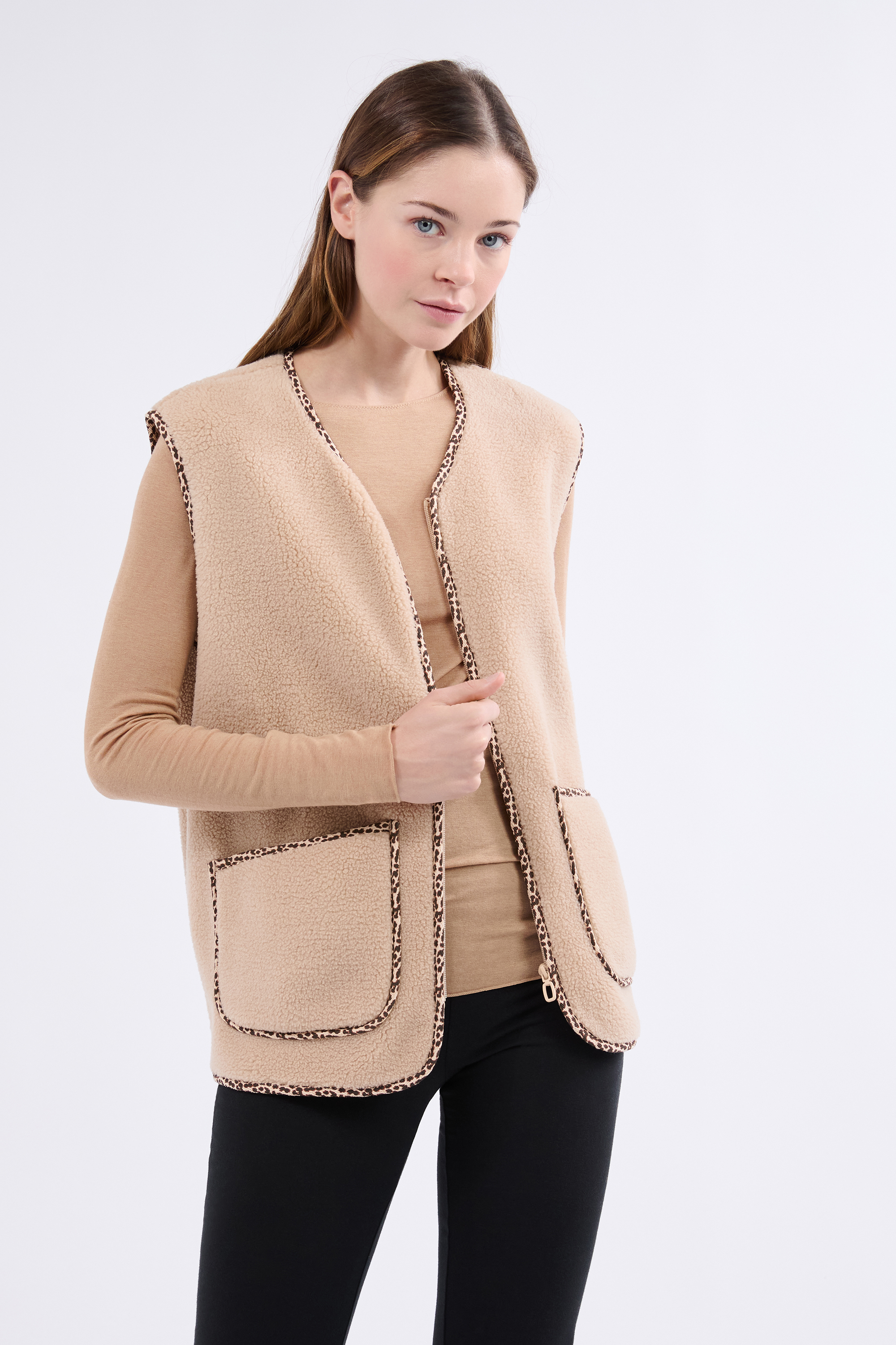 Kamizelka bez rękawów z efektem sherpa