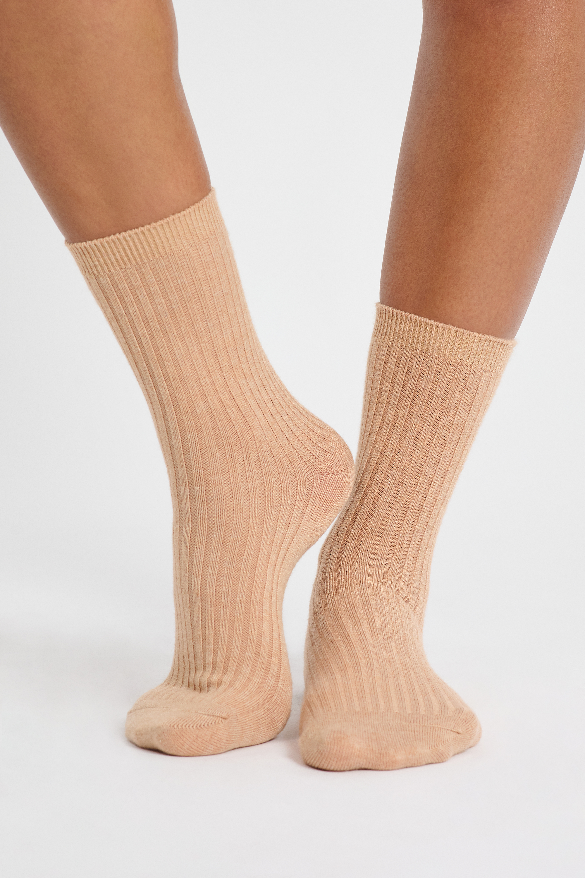 Skarpetki z efektem żebrowania