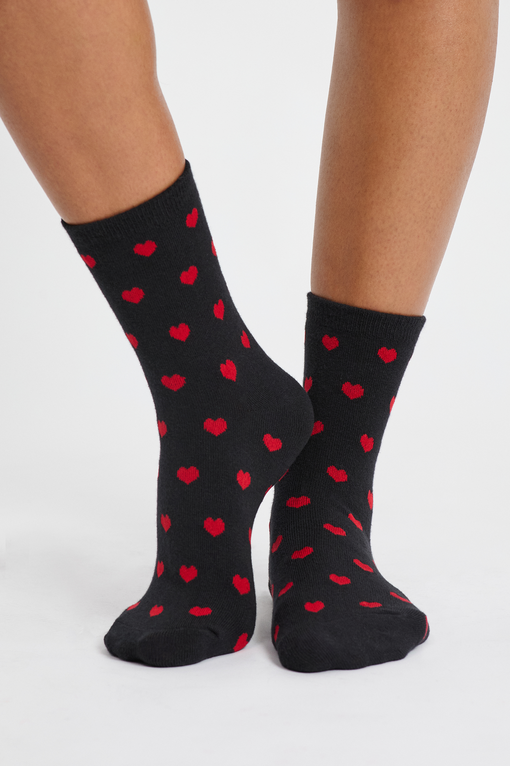 Skarpetki z cienkiej dzianiny