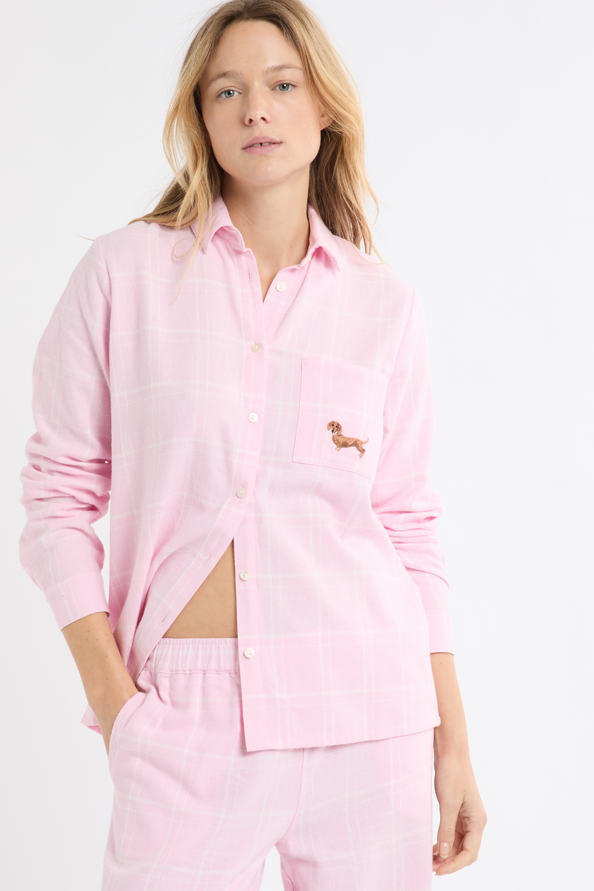 Koszula piżamowa w kratę z haftem jamnika z bawełny