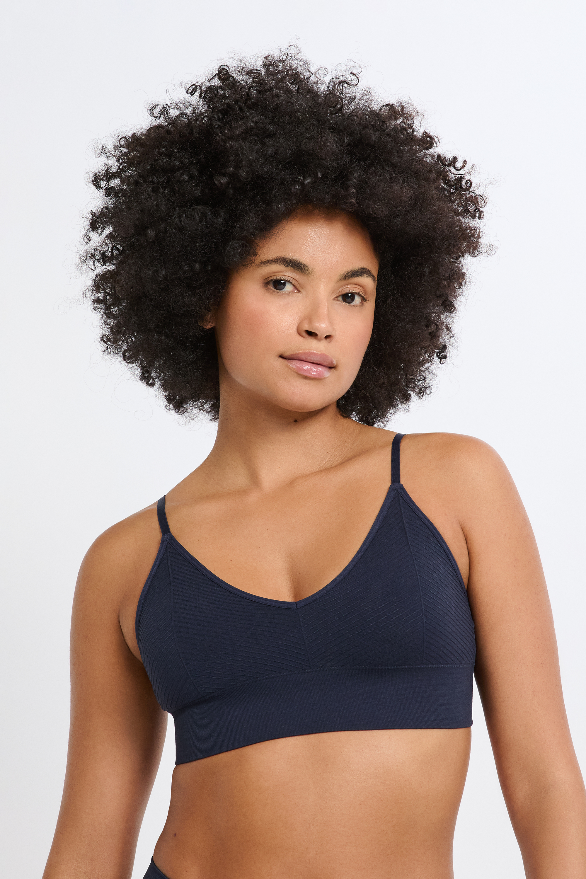 Biustonosz bez fiszbinów