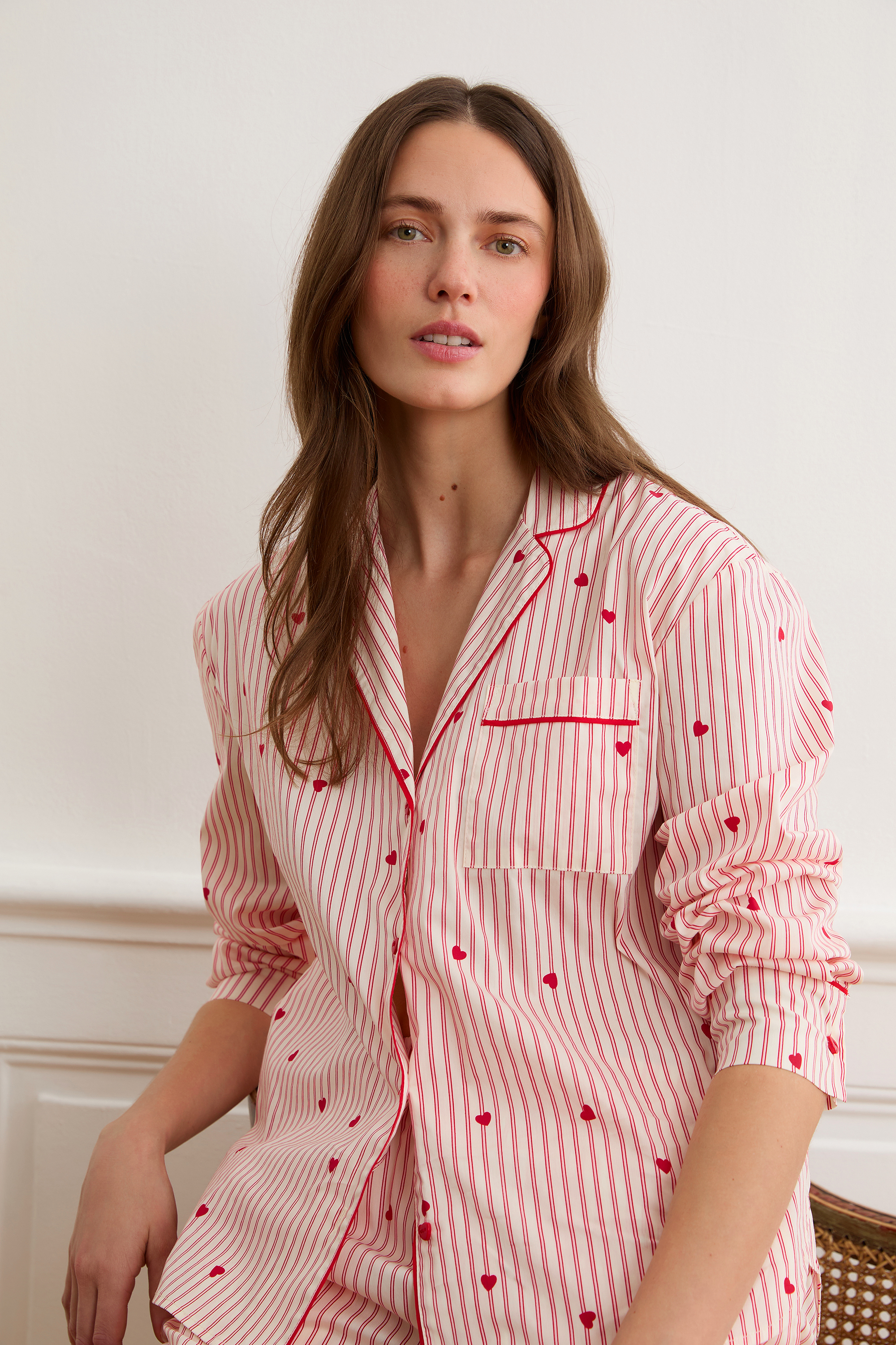 Koszula w paski i serduszka z bawełną