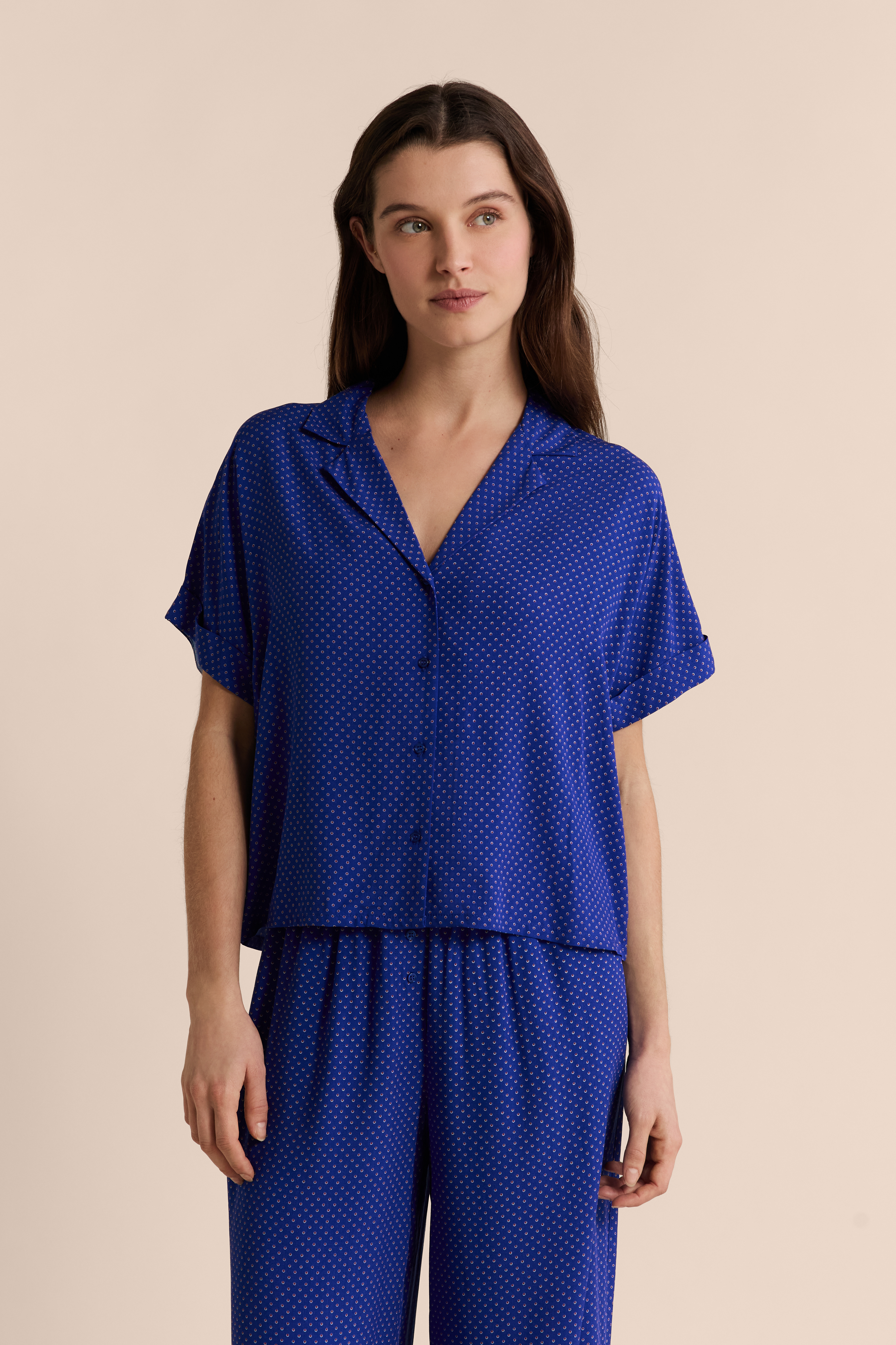 Koszula piżamowa z krótkimi rękawami w groszki